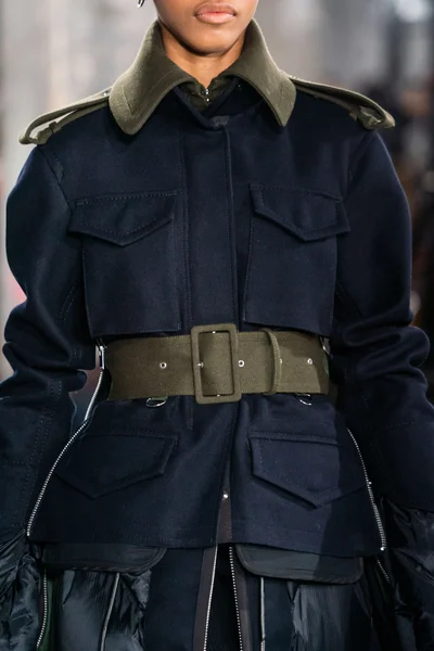 Look 48